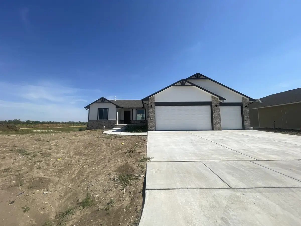 2241 E Chicory St, Andover, KS 67002 - #1