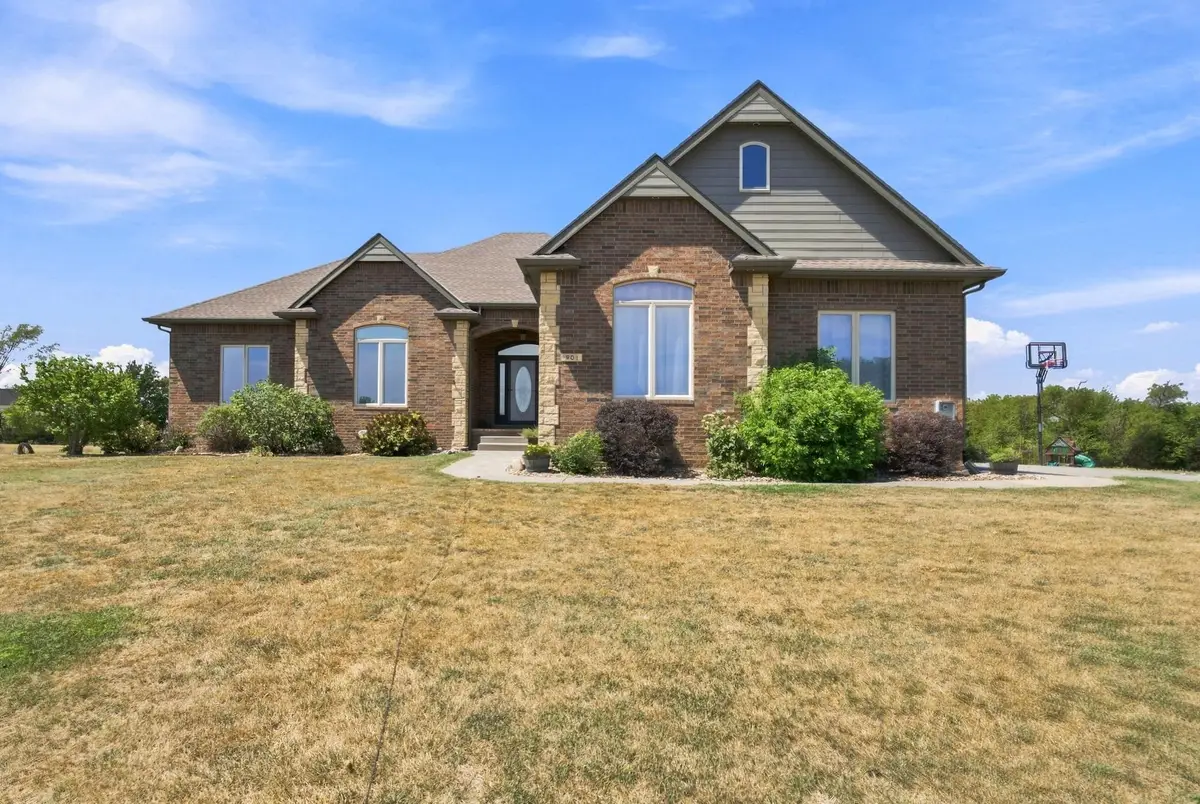 901 N Springwood, Goddard, KS 67052 - #1