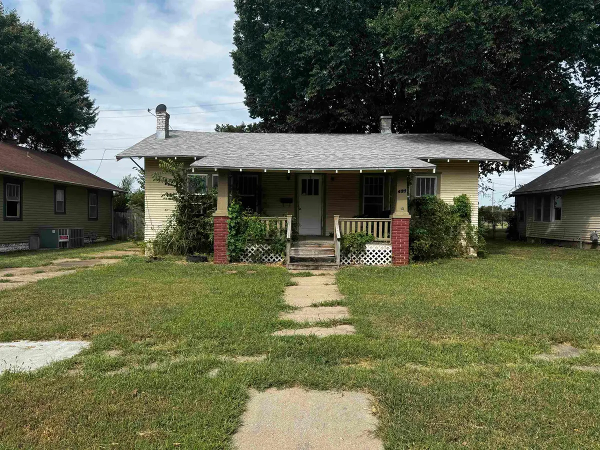 427 N Alleghany St, El Dorado, KS 67042 - #1