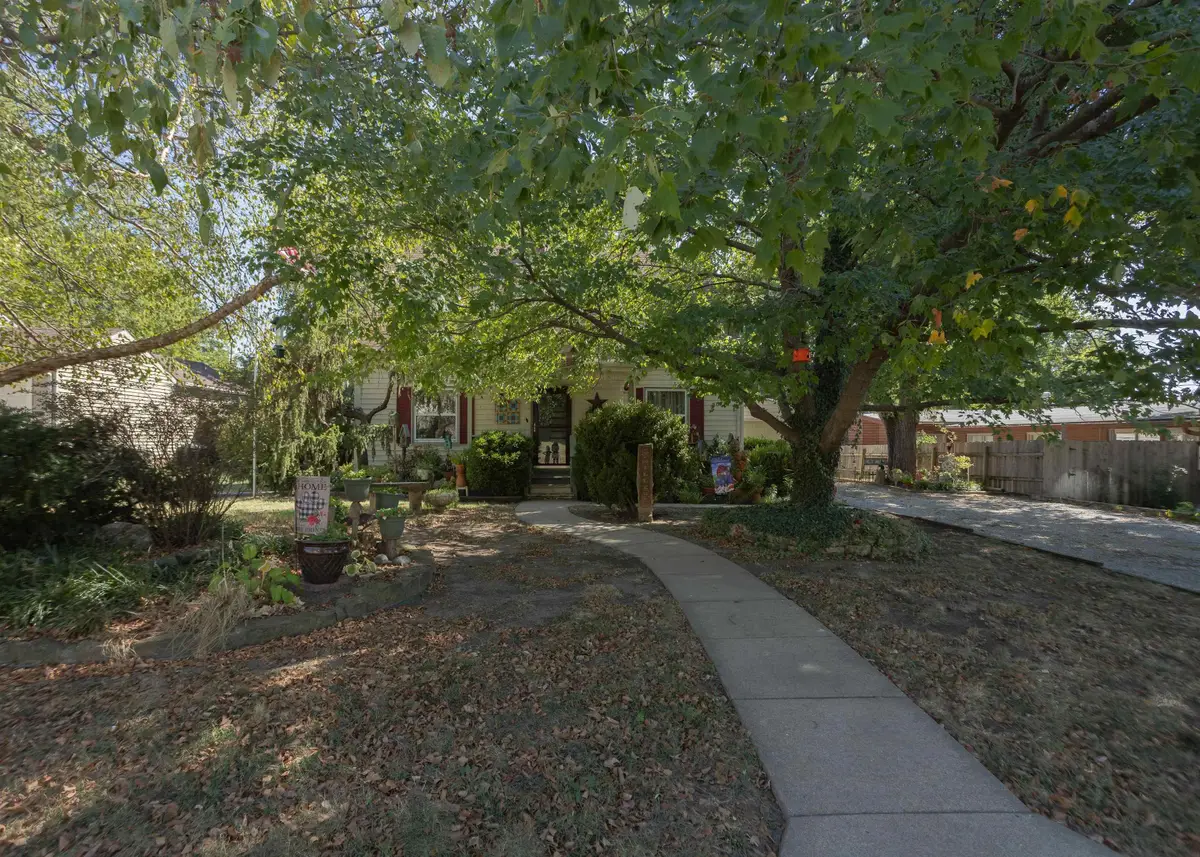 1701 E 7th, Winfield, KS 67156 - #1