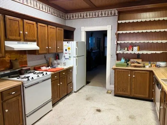 515 W Broadway, Newton, KS 67114 - #2