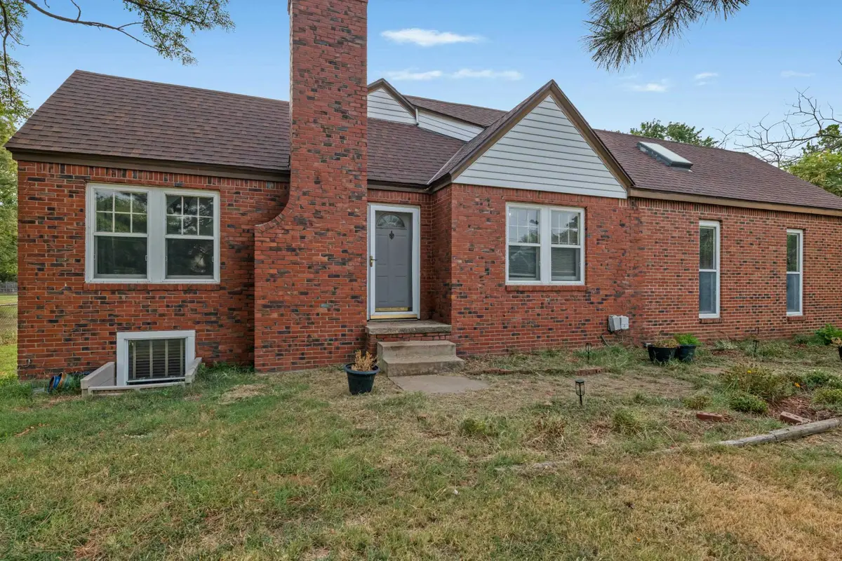3310 N Charles Ave, Wichita, KS 67204 - #1