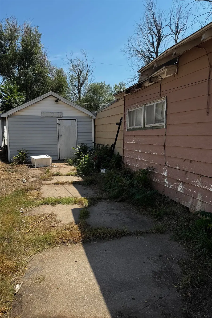 522 N Carey St., Hutchinson, KS 67501 - #2