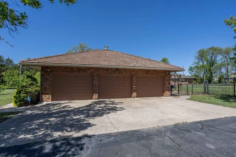 12400 E Lynne, Wichita, KS 67207 - #3
