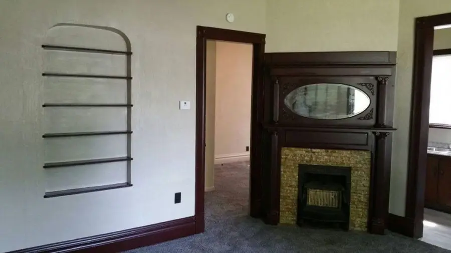 821-823 W Ash St, Salina, KS 67401 - #3