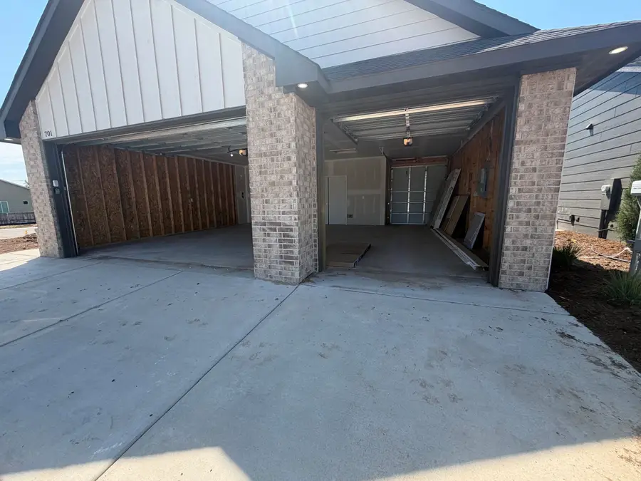 701 N Wheatland Ct, Wichita, KS 67235 - #2