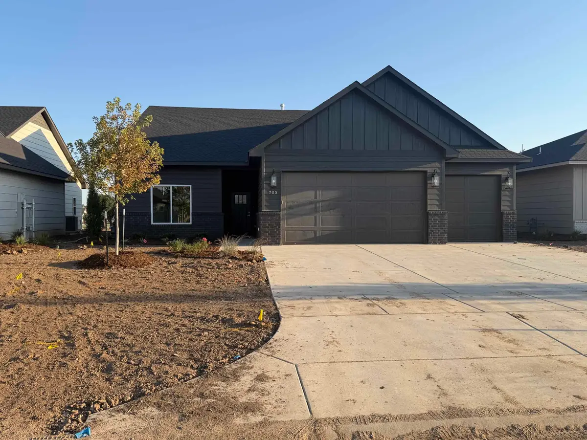 705 N Wheatland Ct, Wichita, KS 67235 - #1