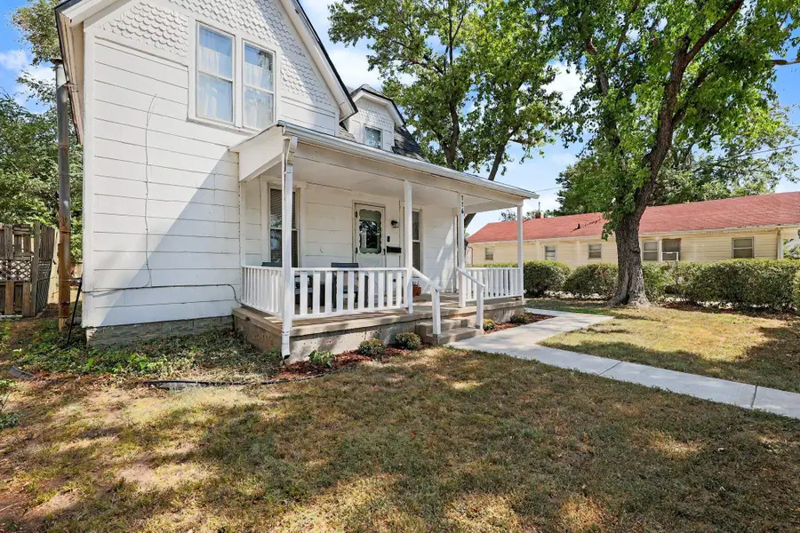 116 SW 3rd St, Newton, KS 67114 - #3