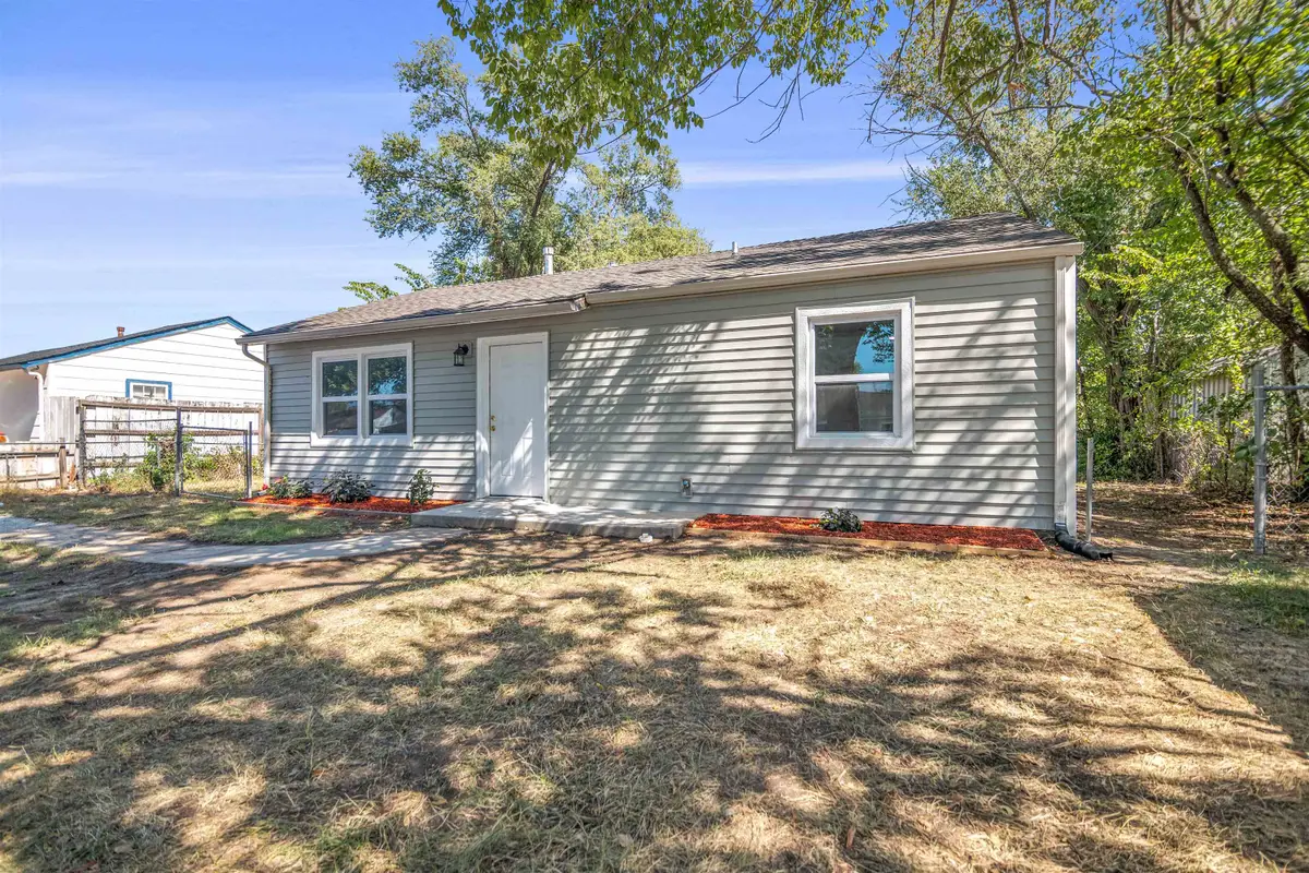 4530 S Juniper St, Wichita, KS 67216 - #1