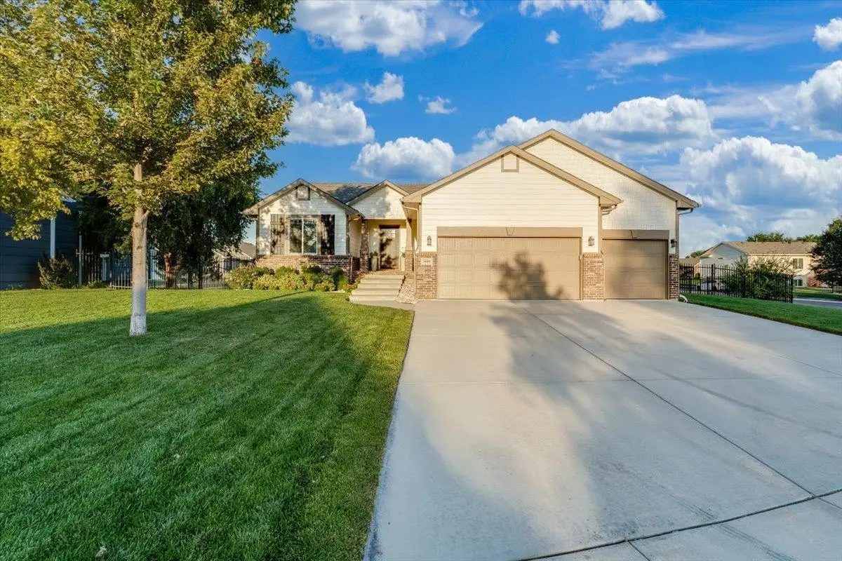 3604 N Pepper Ridge St, Wichita, KS 67205 - #1