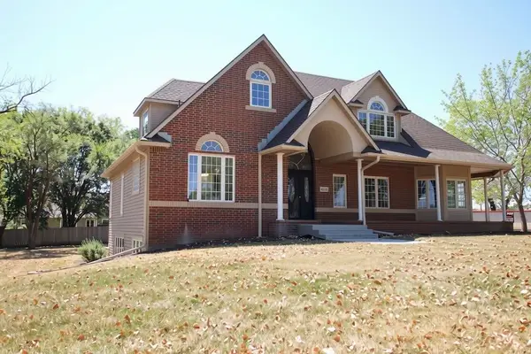 15425 W Grassmere, Goddard, KS 67052