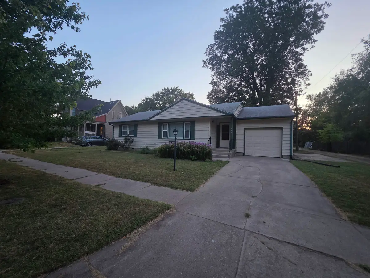 705 N Elm, Newton, KS 67114 - #1