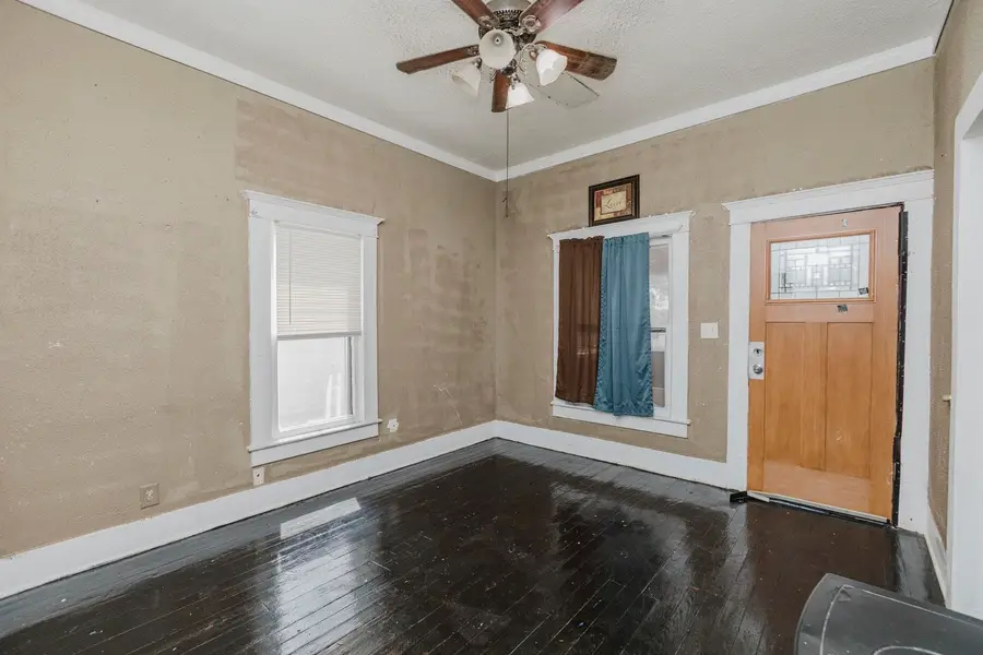 362 & 362 1/2 N Erie, Wichita, KS 67214 - #3