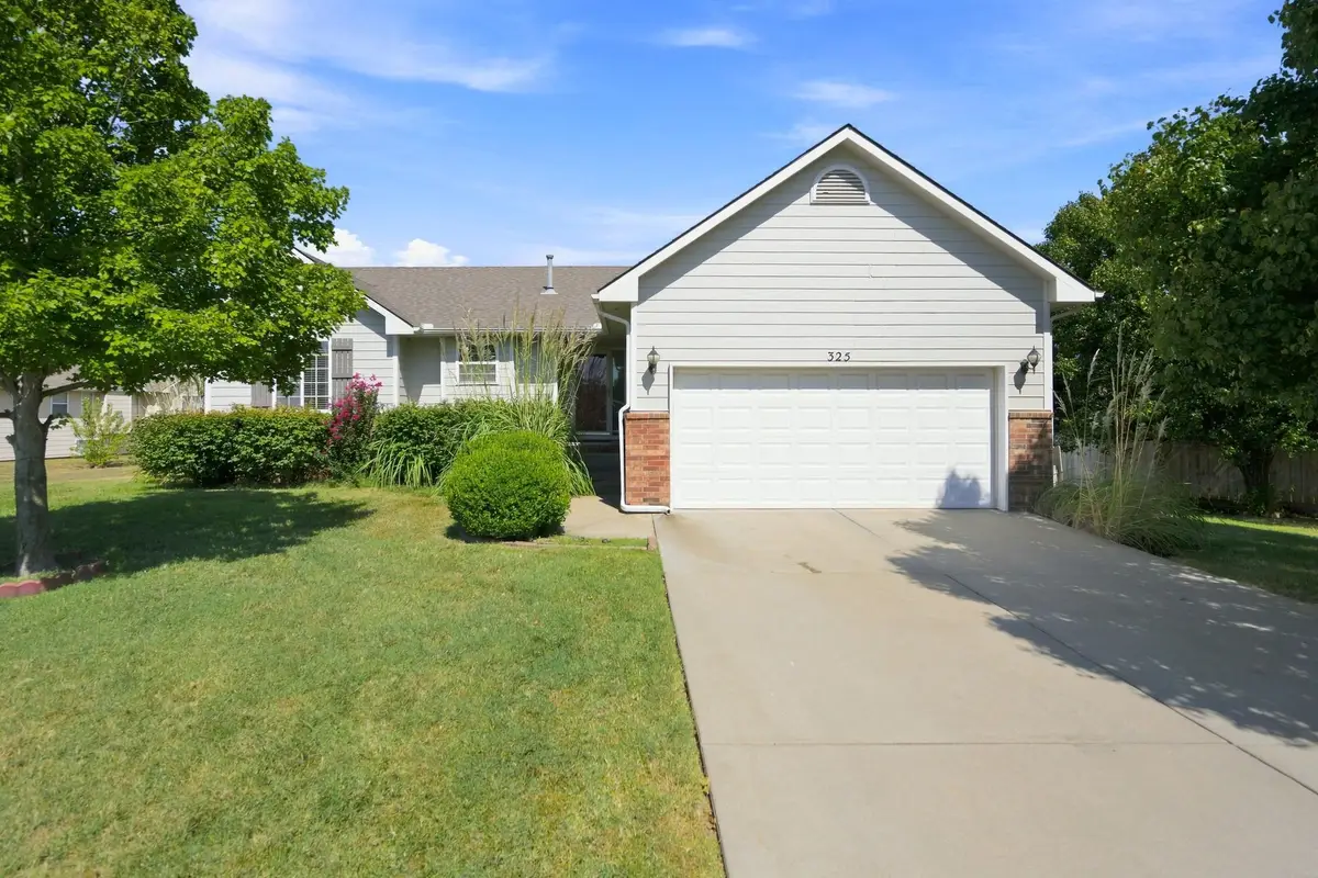 325 N Clay Circle, Wichita, KS 67206 - #1