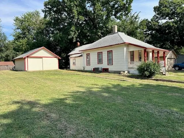 306 S King, Maize, KS 67101 - #1