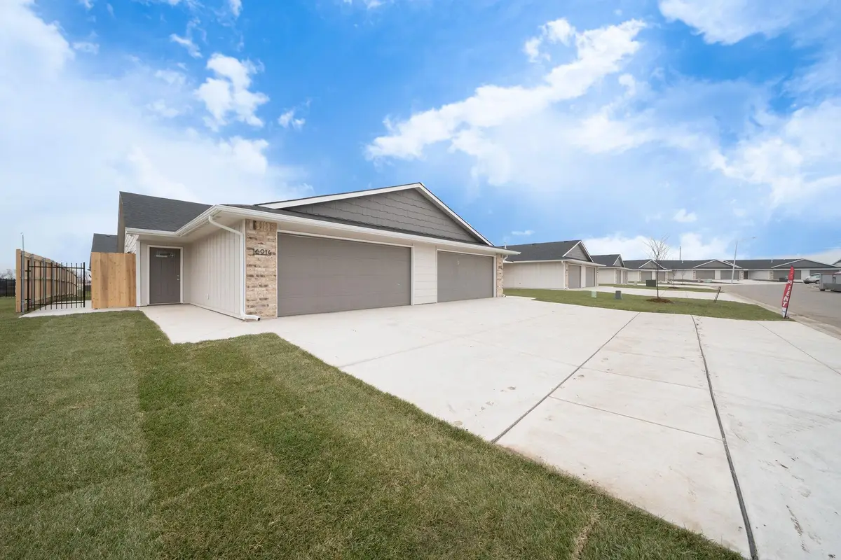 11990 W Wildwood St Unit #100, Wichita, KS 67215 - #1