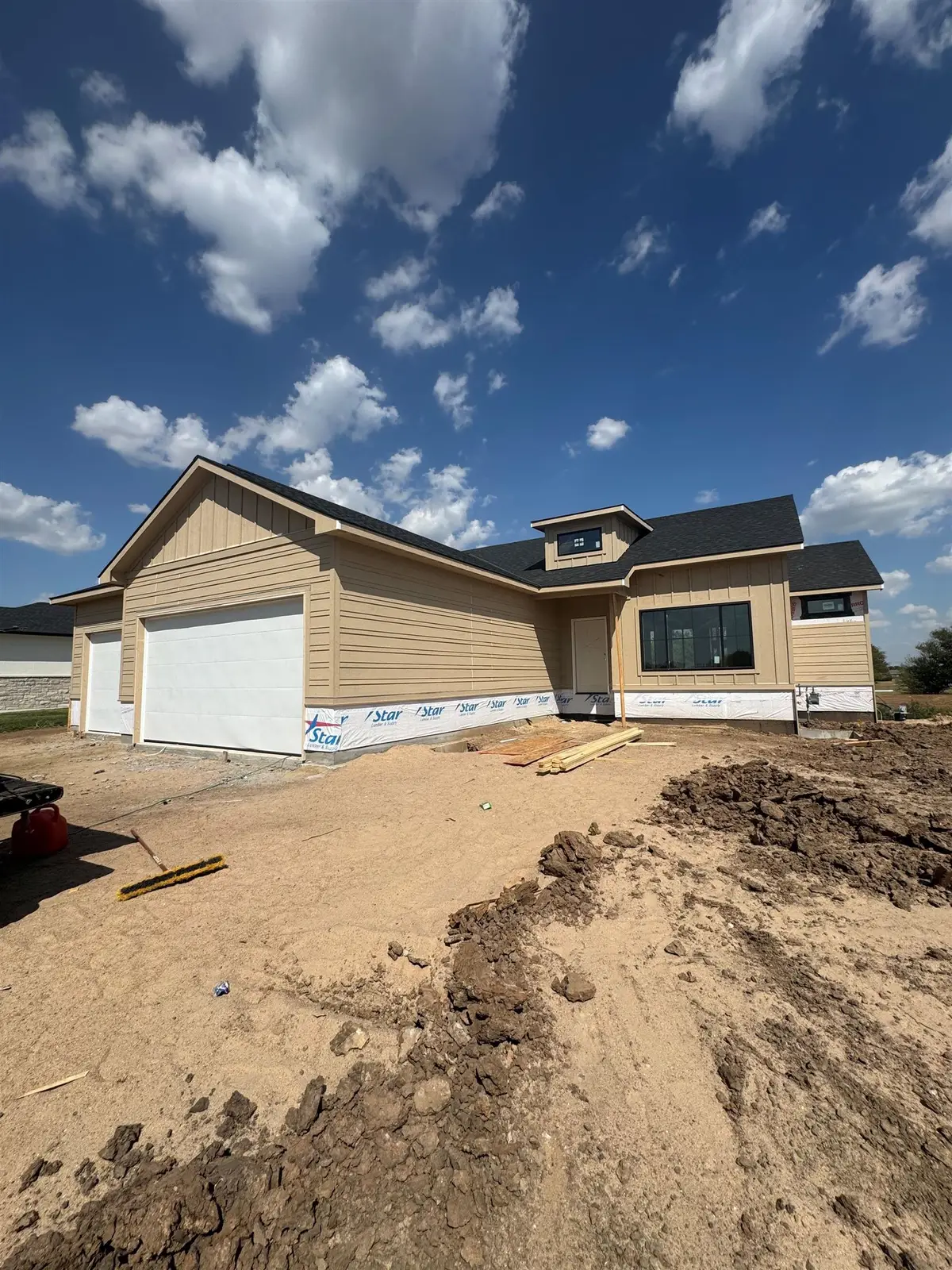 942 N Main, Goddard, KS 67052 - #1
