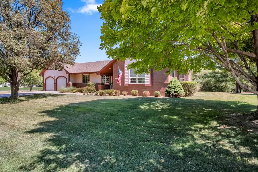3100 Witmarsum Dr, North Newton, KS 67117 - #3