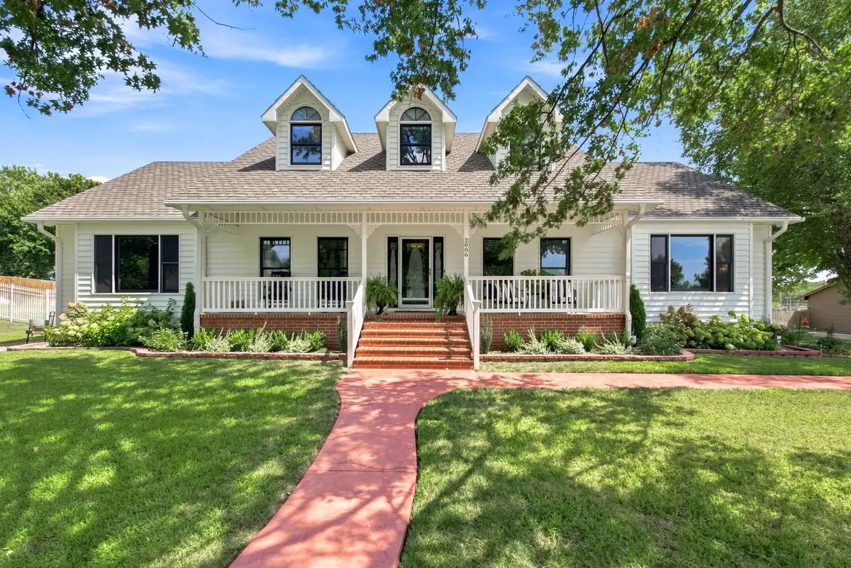 2006 Carter Ave, Augusta, KS 67010 - #1