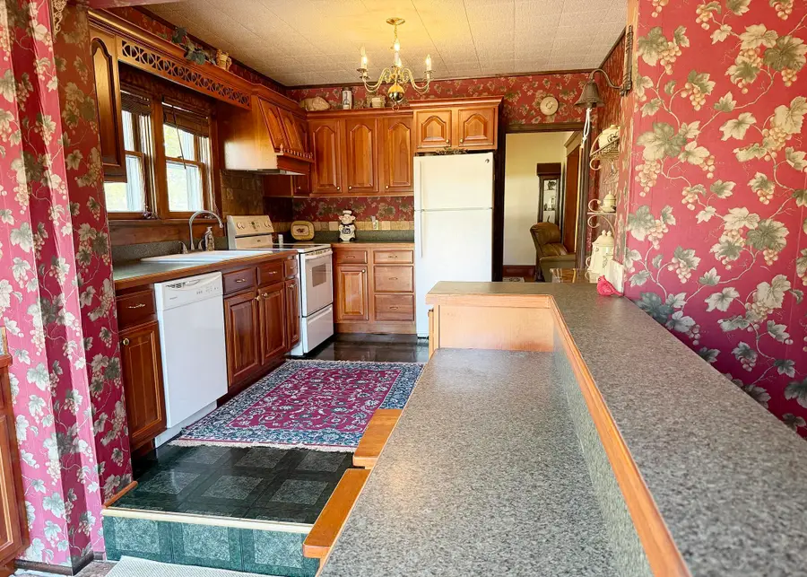 107 E Bartlett St, Clifton, KS 66937 - #3