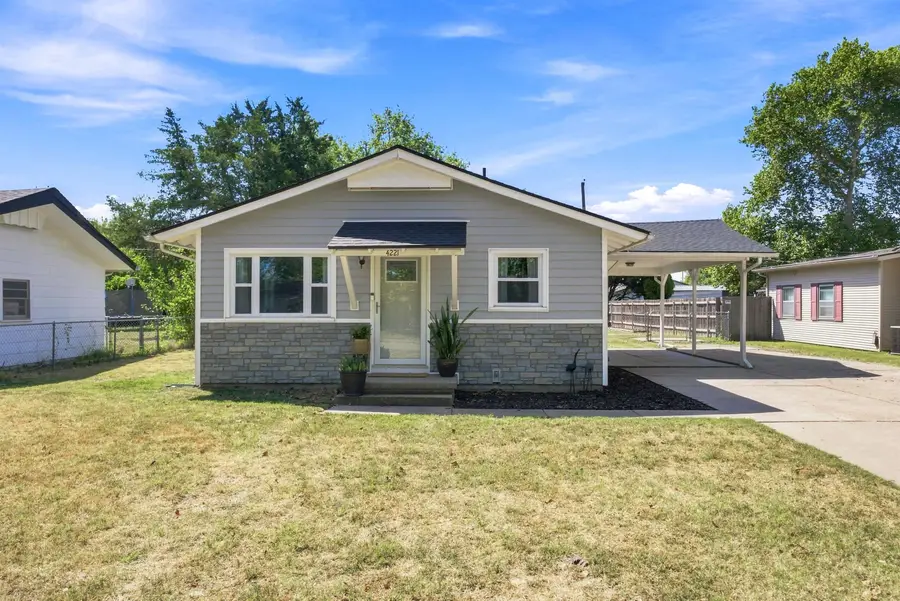 4221 W Memory Ln, Wichita, KS 67212-1923 - #2