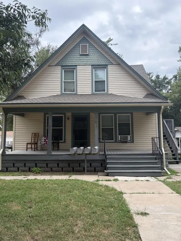 909 N Porter Ave Apts 1-4, Wichita, KS 67203