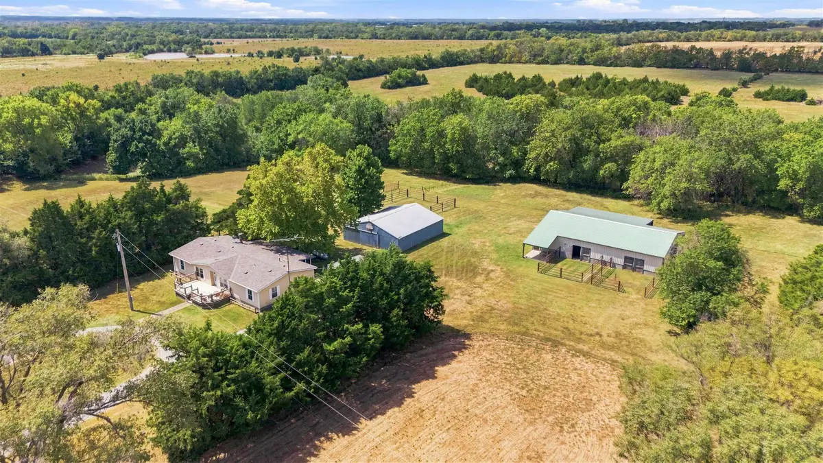 16139 SW Cherokee Rd, Douglass, KS 67039 - #1