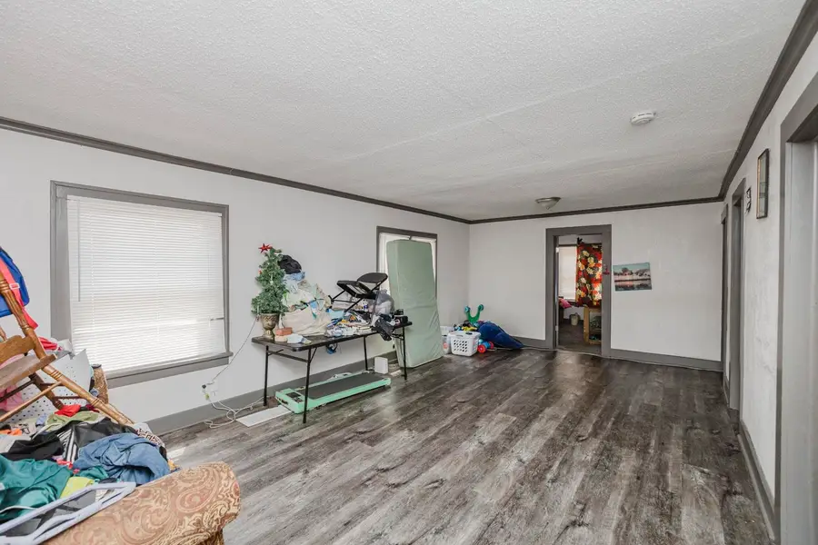 1421 S Hydraulic, Wichita, KS 67211 - #3