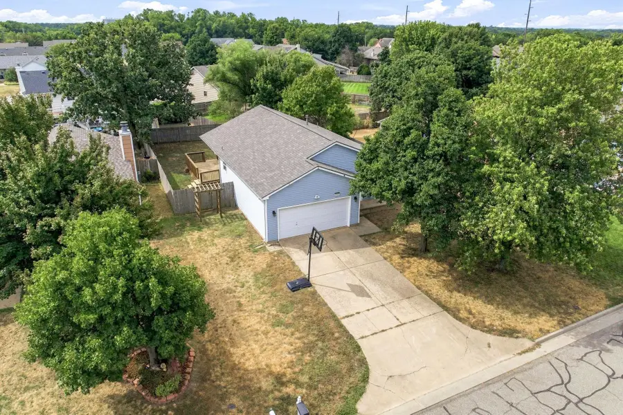 5823 W 41st Cir S, Wichita, KS 67215 - #2