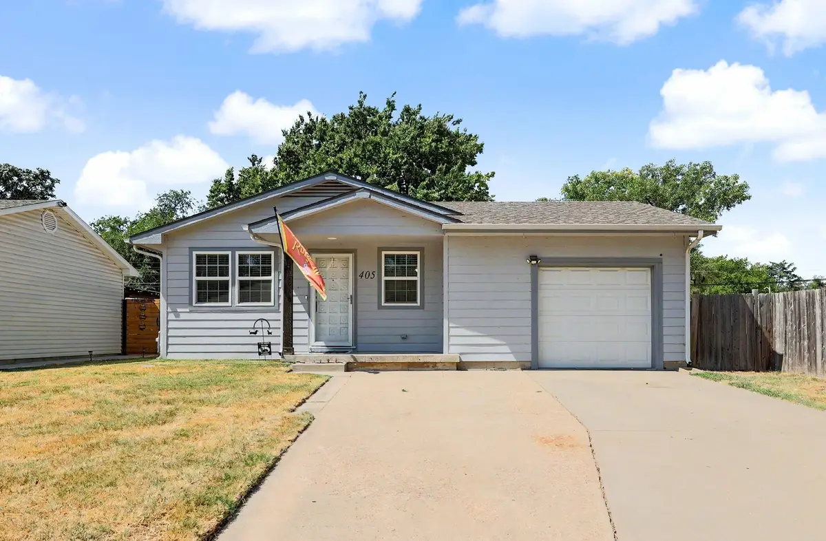 405 N Young St, Wichita, KS 67212 - #1