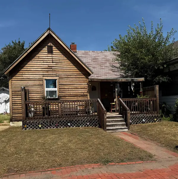 414 E 5th Ave, Hutchinson, KS 67501