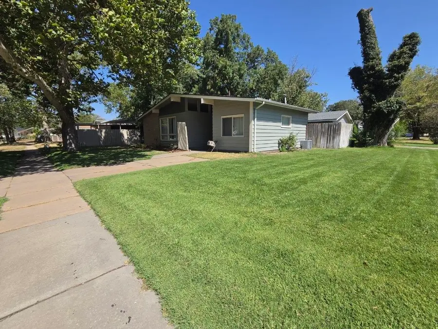 3802 W Del Sienno St, Wichita, KS 67203-4319 - #2