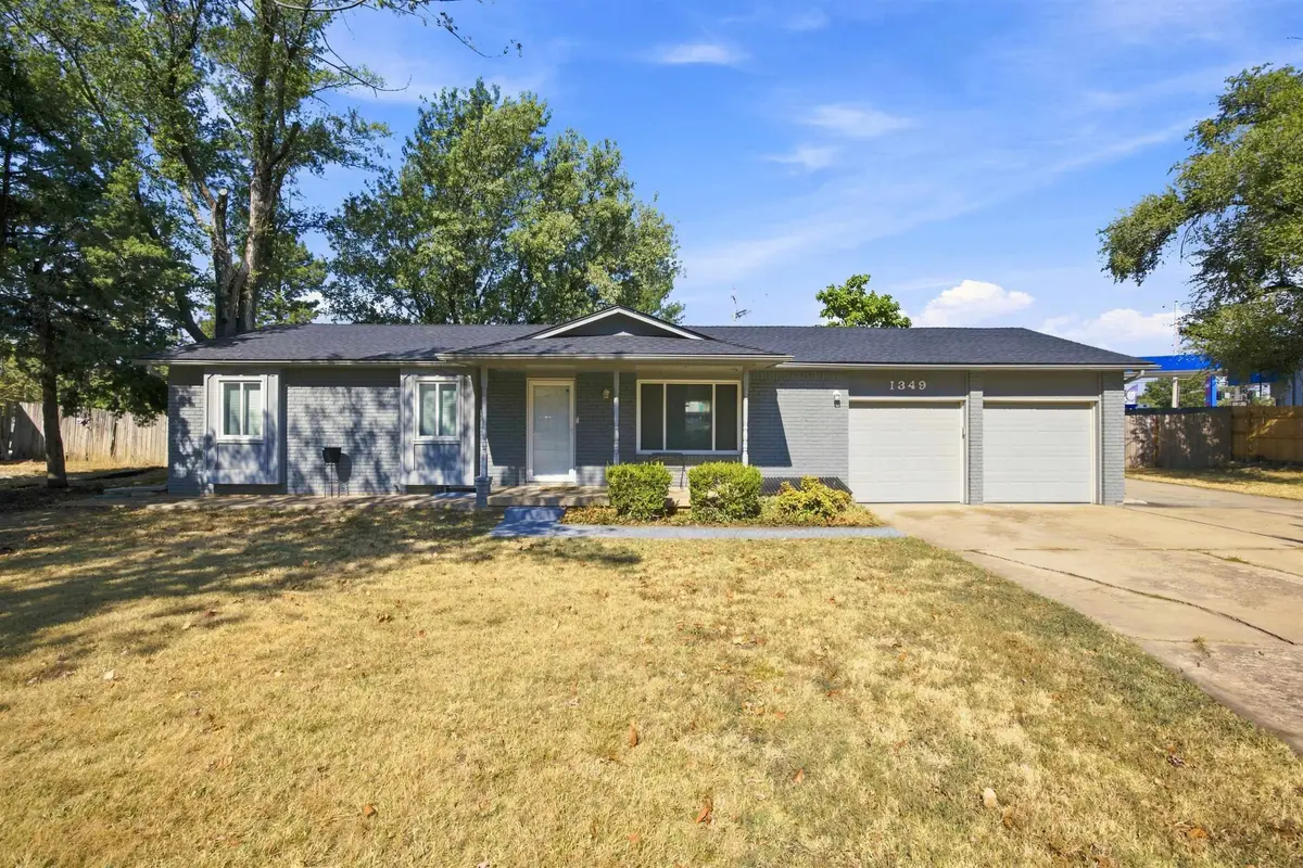 1349 N Summitlawn St, Wichita, KS 67212 - #1