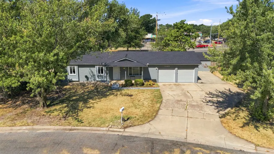 1349 N Summitlawn St, Wichita, KS 67212 - #3