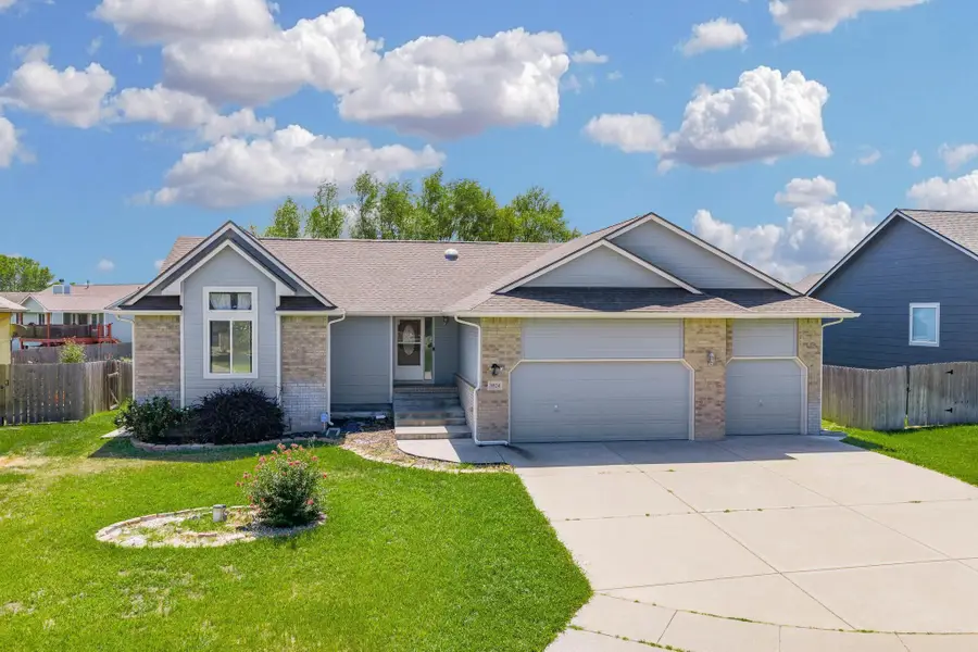 8924 N Ridgewood, Park City, KS 67219 - #2