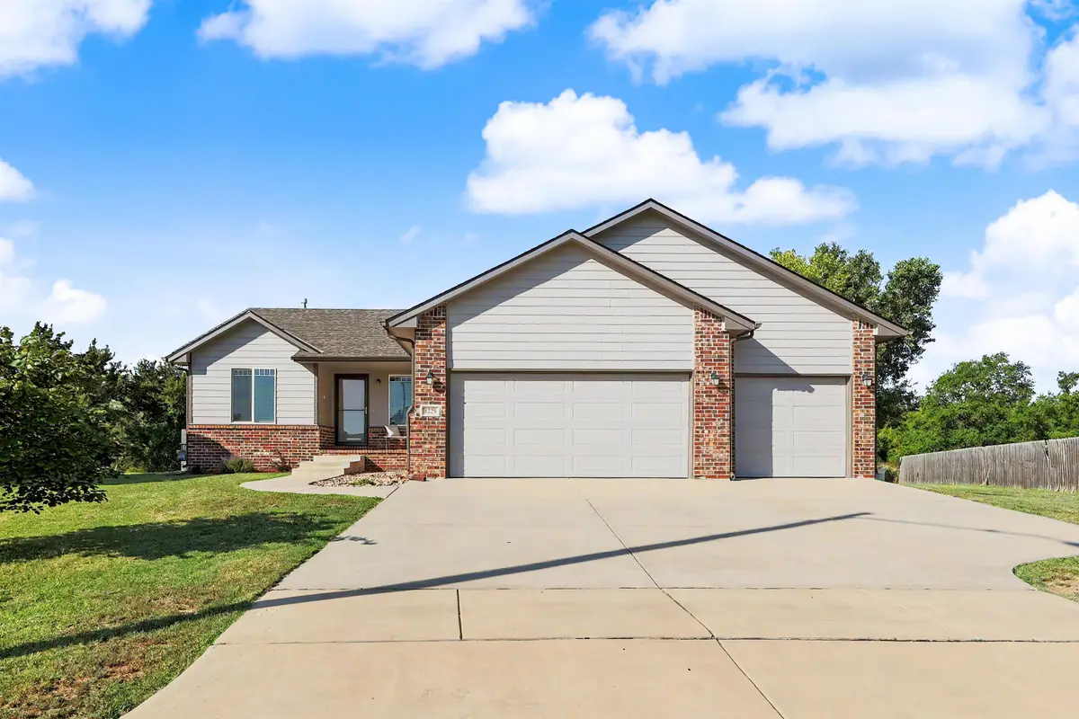 1229 S Ward, Haysville, KS 67060 - #1