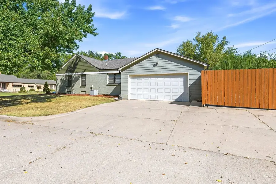 2188 S Glendale St, Wichita, KS 67218 - #2