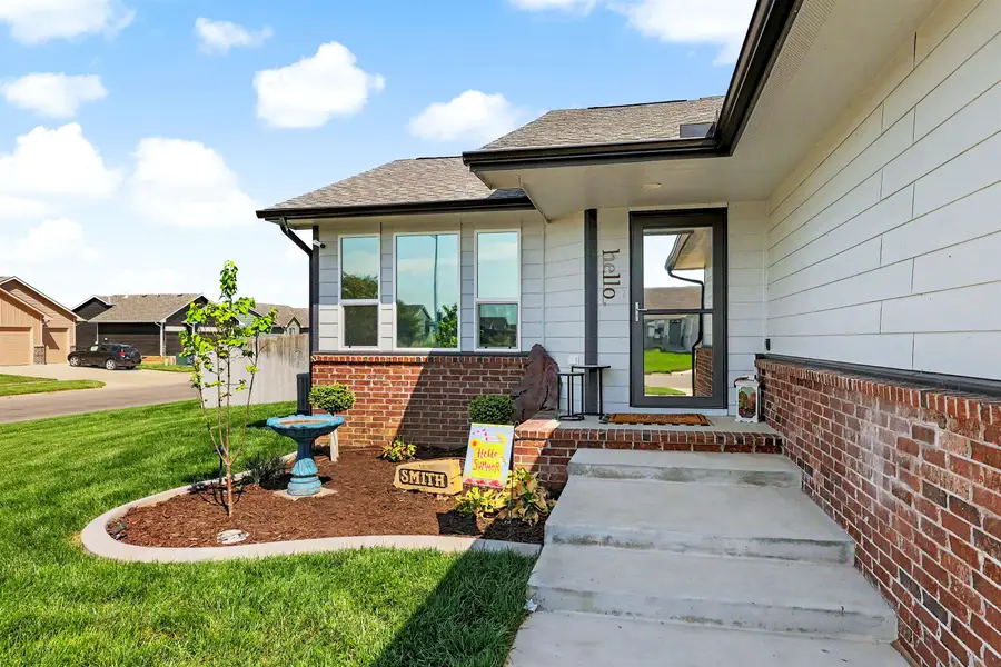 4368 N Rutgers Cir., Maize, KS 67101 - #3