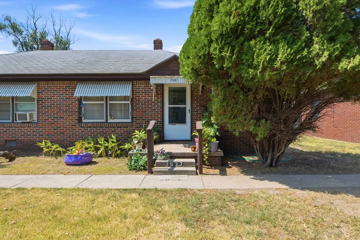 2537 S Ellis Ave, Wichita, KS 67216 - #1