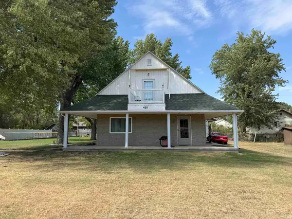 410 W F, Kingman, KS 67068
