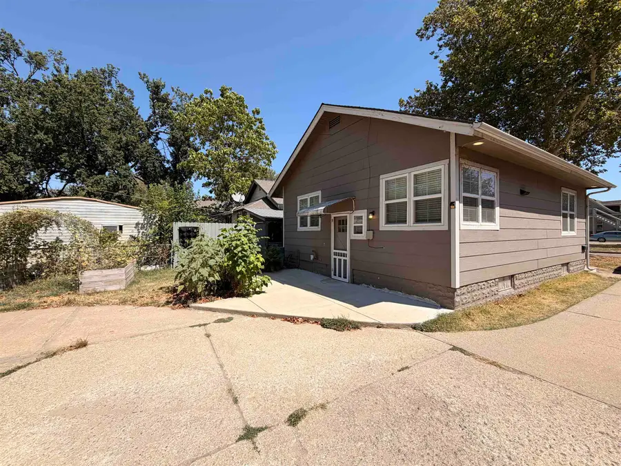 215 N Dodge, Wichita, KS 67203 - #3