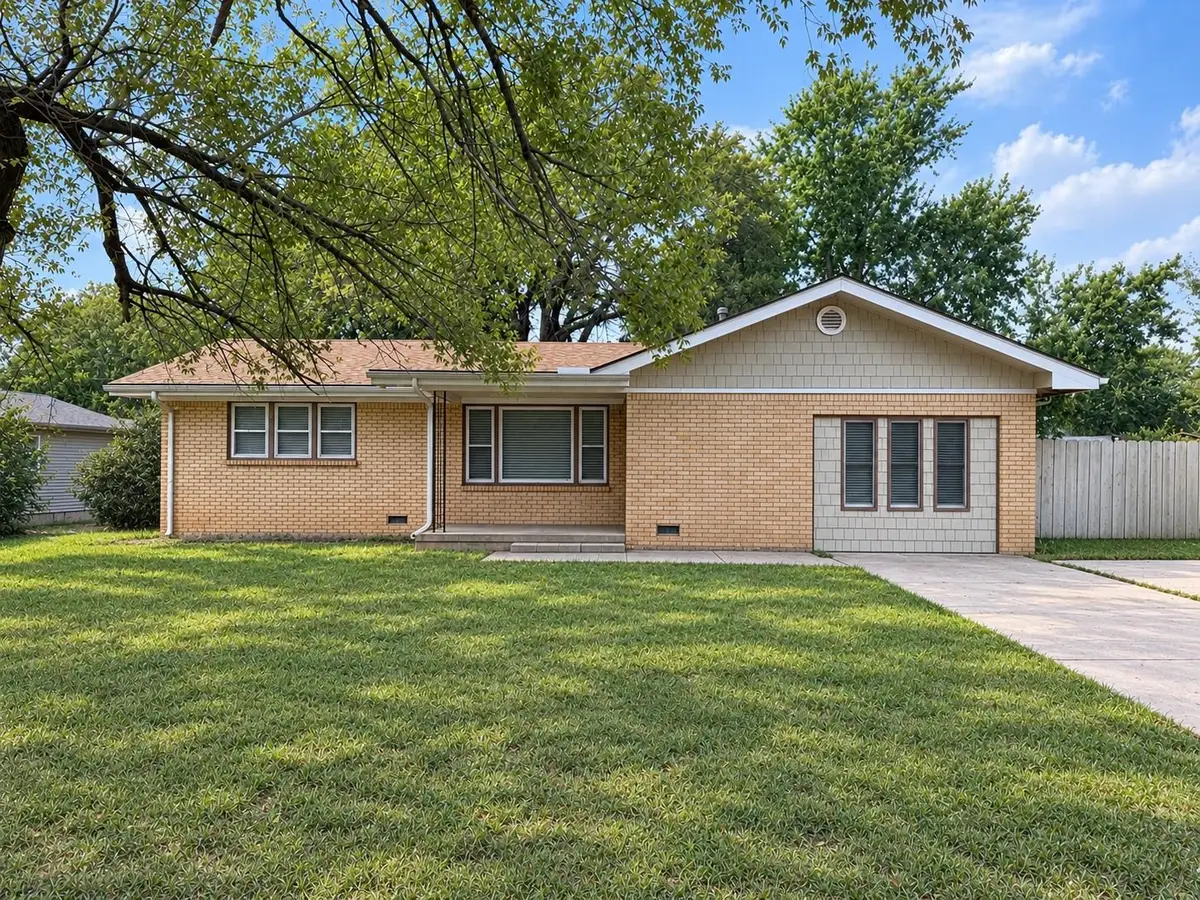 341 S Prospect, Clearwater, KS 67026 - #1