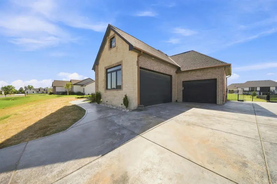 2009 N Clearstone, Goddard, KS 67052 - #2