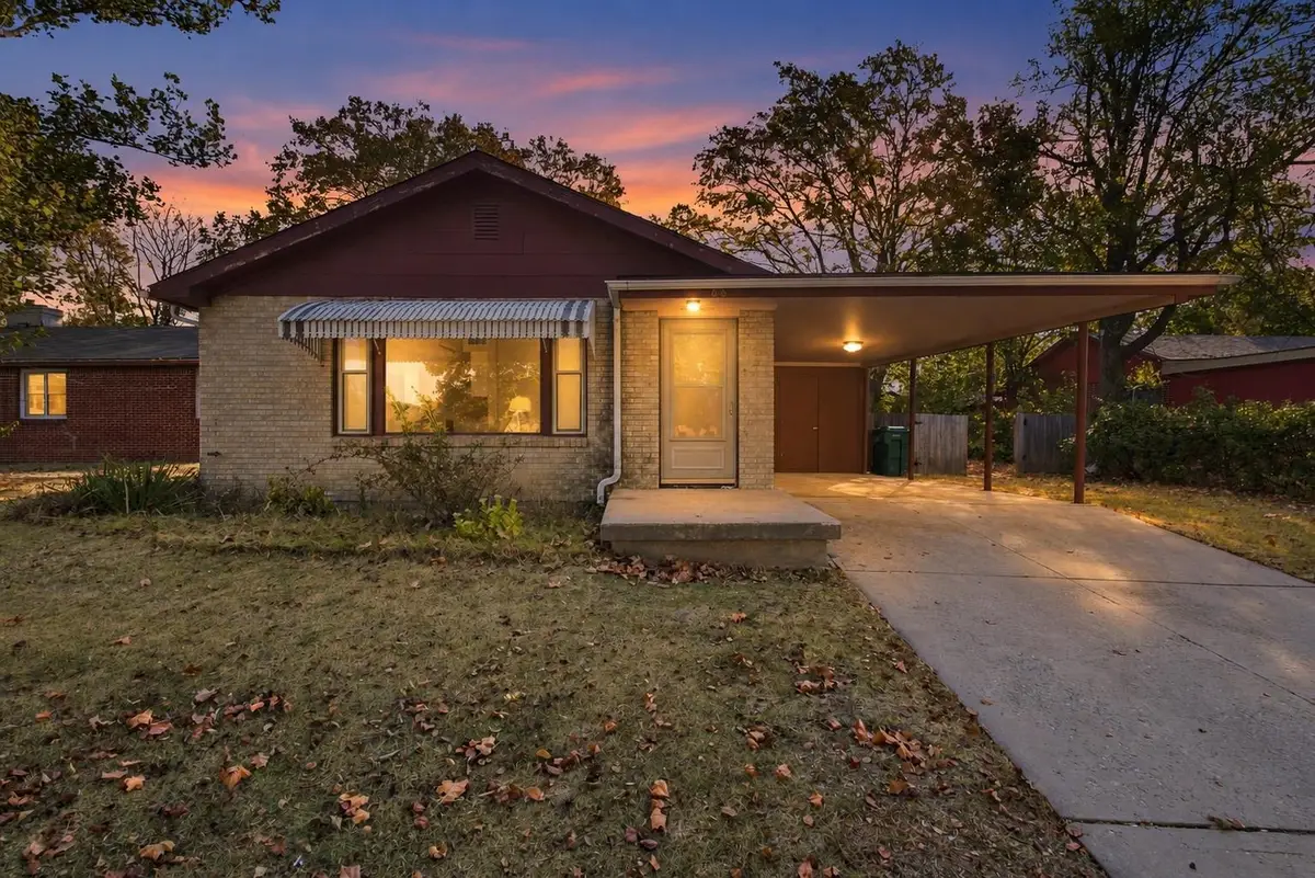 1568 N Harvard Ave, Wichita, KS 67208 - #1