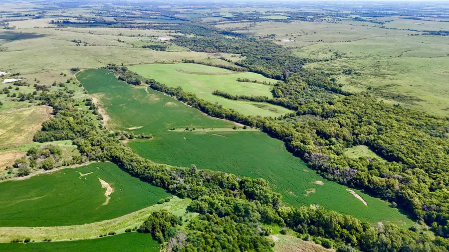 E of NW Hoch Rd & Nw 94th St - Tract 4, Silver Lake, KS 66539 - #2