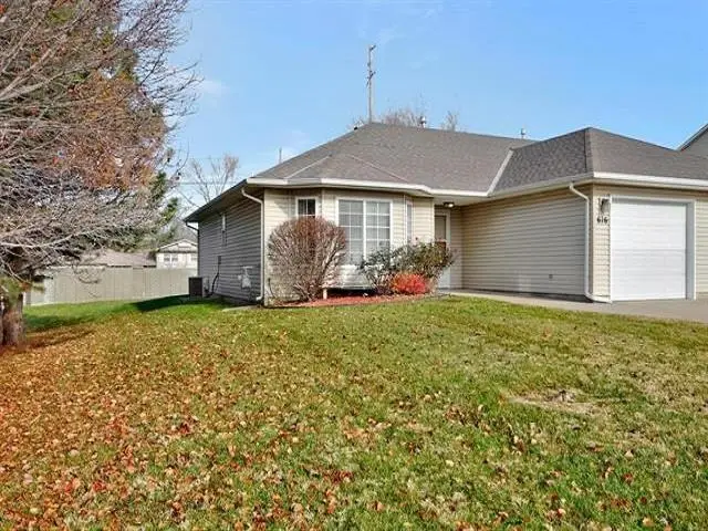616 Autumn Ridge Ct, Andover, KS 67002 - #2