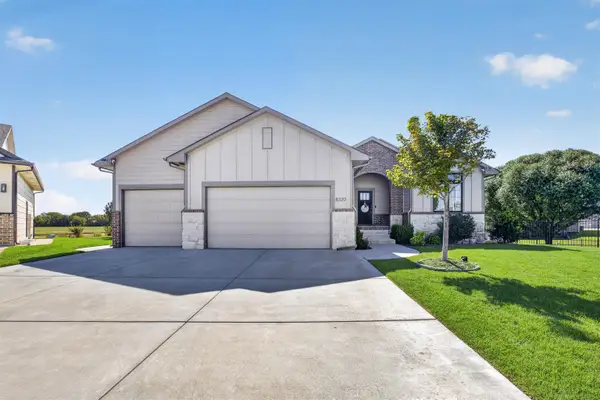 8320 W Kackley Ct, Wichita, KS 67205