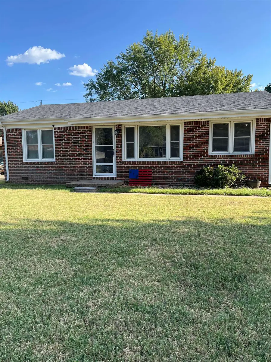 419 SW 5th, Haysville, KS 67060 - #2