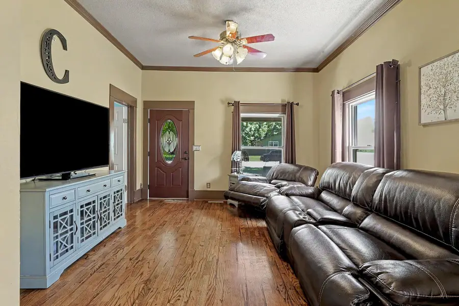 518 E Mulvane, Mulvane, KS 67110 - #3