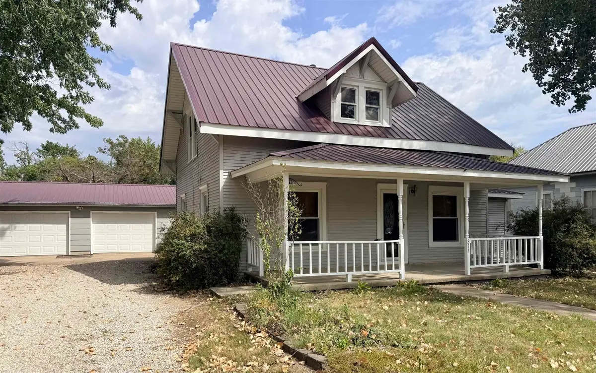 214 W Main, Lincolnville, KS 66858 - #1